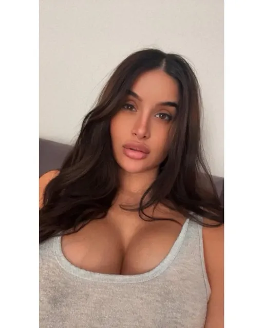 Preeti Young Net Worth