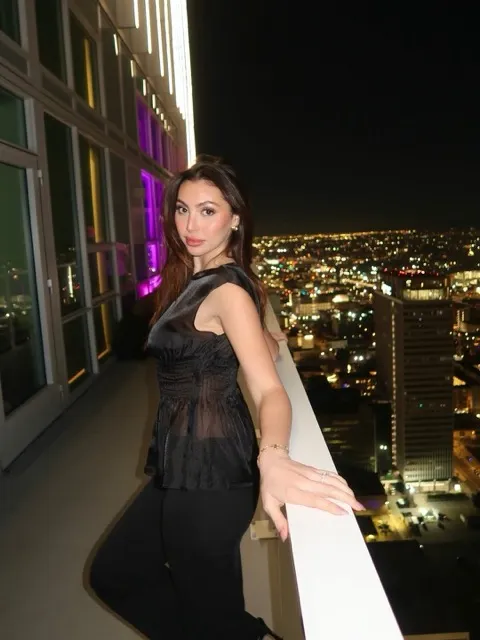 Saby Hesri Net Worth